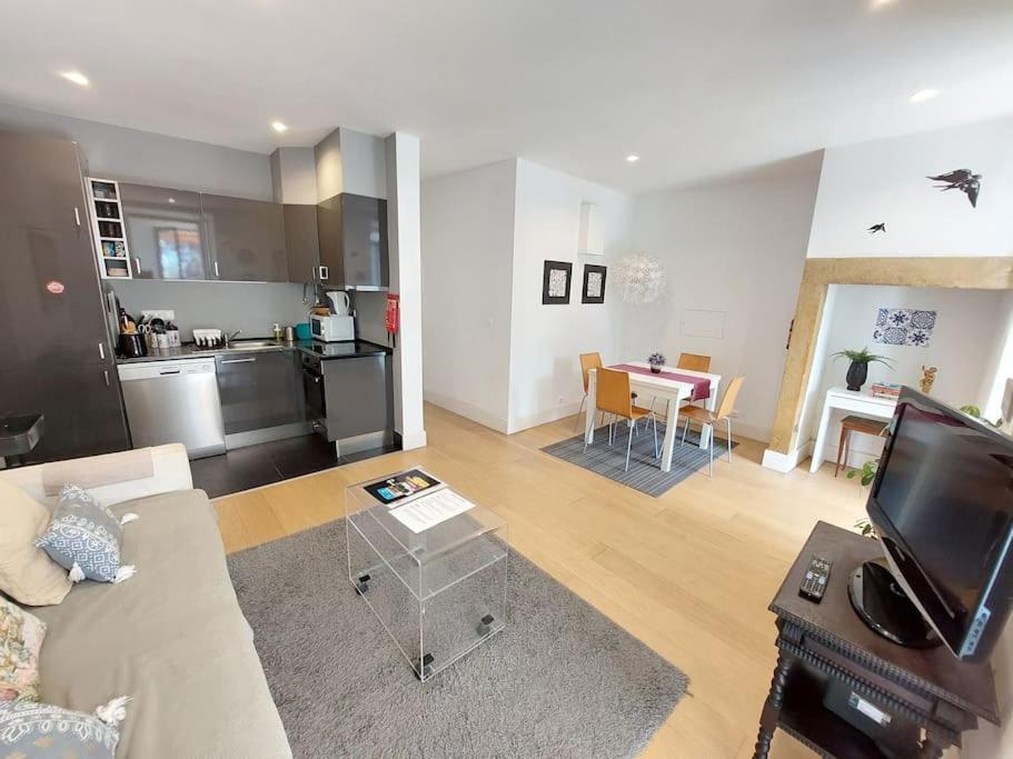 Apartment With Private Garden - Central Location リスボン エクステリア 写真
