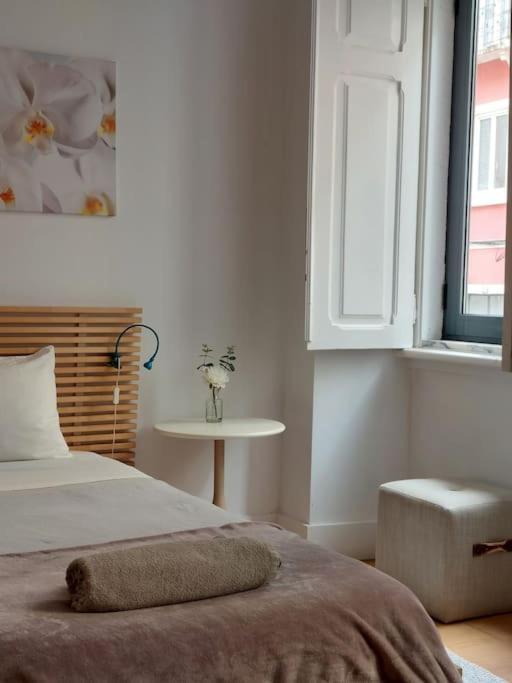 Apartment With Private Garden - Central Location リスボン エクステリア 写真