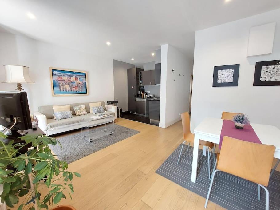 Apartment With Private Garden - Central Location リスボン エクステリア 写真
